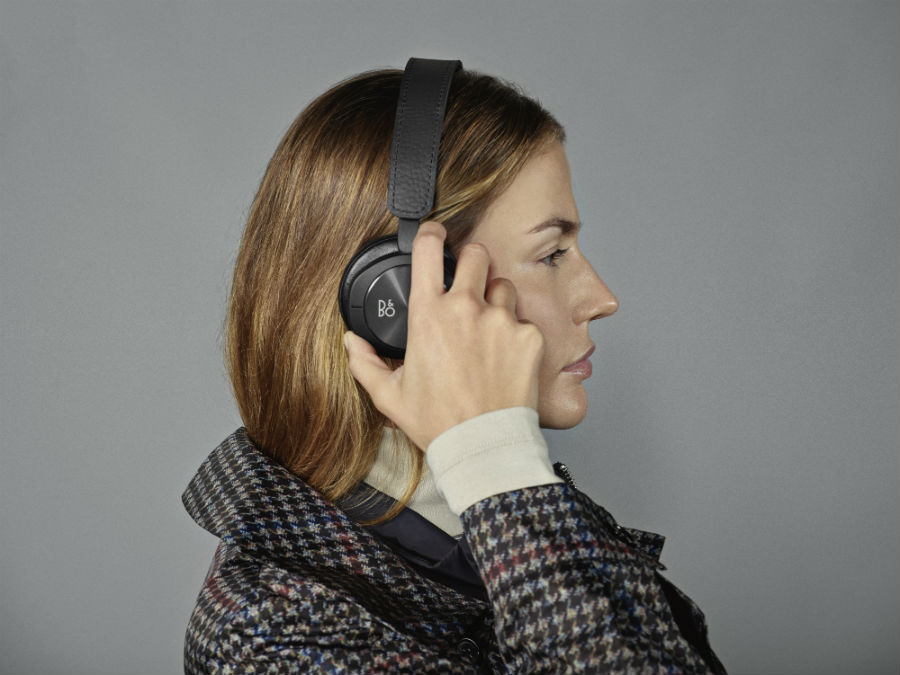 Woman wearing Beoplay H8i
