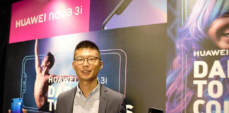 Mr. Cheng Jiangfei, Managing Director, Huawei Singapore Consumer Business Group, presenting the new HUAWEI nova 3i at a media launch event.