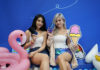 Influencers Aylna Neo (left) and Charlotte Lum (right) with Vivo V11 phones at Sitex 2018