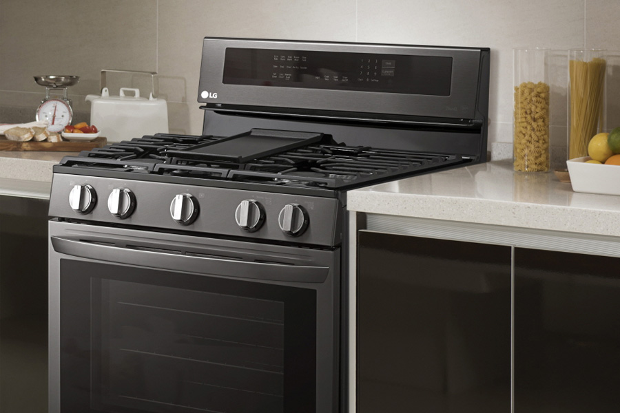 Introducing the LG InstaView ThinQ Range With Air Fry NXT