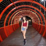 vanessa-Canon-EOS-M6-Mark-II-market-shot