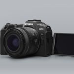 EOS R8