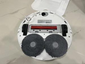 Roborock Q Revo Robot Vacuum Cleaner (Bonus Mop Pads & Additional