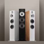 Low–B&W – 603 S3 Black, White and Oak Beauty 5 – 1×1