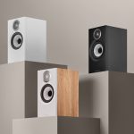 Low–B&W – 607 S3 Black, White and Oak Beauty 14 – 16×9