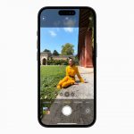 Apple-iPhone-15-lineup-Portrait-mode-demo-230912