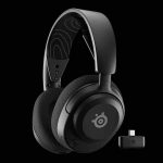 arctis_nova_5_wl_black_hero_w_transmitter