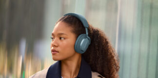Bowers & Wilkins Adds Stunning Frost Blue Finish to Its Px7 S3 Headphones