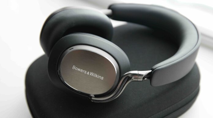 Luxury Wireless Audio Experience with Bowers & Wilkins Px8 S2