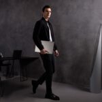 Acer Swift 16 AI-SF16-71T-Lifestyle-01