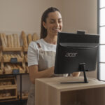 Acer Veriton 2000 All-in-One-Lifestyle-03