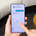 022-lifesytle-galaxy-s26ultra-cobaltviolet-nownudge-sharephotos