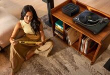 Denon DP-500BT Brings Vinyl Into the Wireless Age