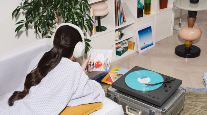 Sony Expands Its Turntable Lineup with Wireless PS-LX3BT and PS-LX5BT
