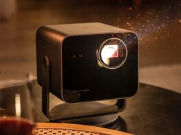 Leica Cine Compact 1 Brings Big-Screen Entertainment Anywhere