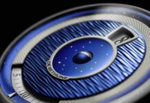 De Bethune DB25 Digitale Turns Timekeeping Into a Nocturnal Work of Art